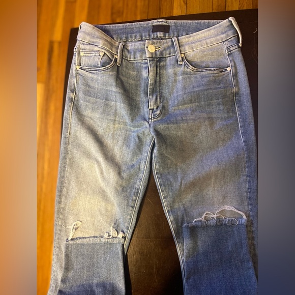 Mother Looker Ankle Jeans in When Sparks Fly, Size 26 - Picture 5 of 7